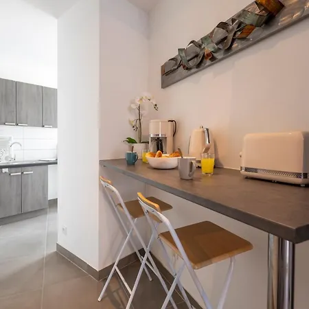 Loc Trotteur Au Lotus Bleu - Gare Sncf Apartmán *